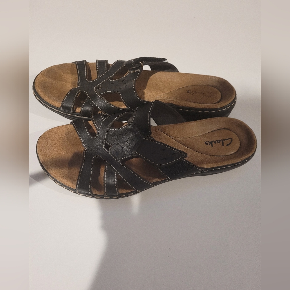 Womens Clarks 8.5